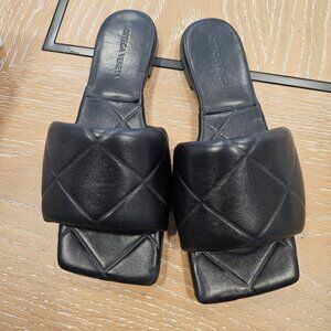 Women’s Bottega Veneta Leather Lido Slides Black Size 36.5
